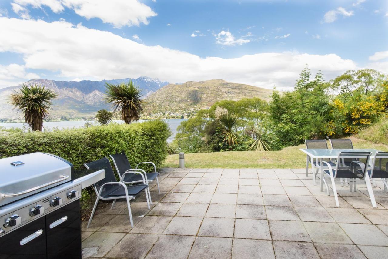 Lakeside Luxury With Spa Queenstown Buitenkant foto